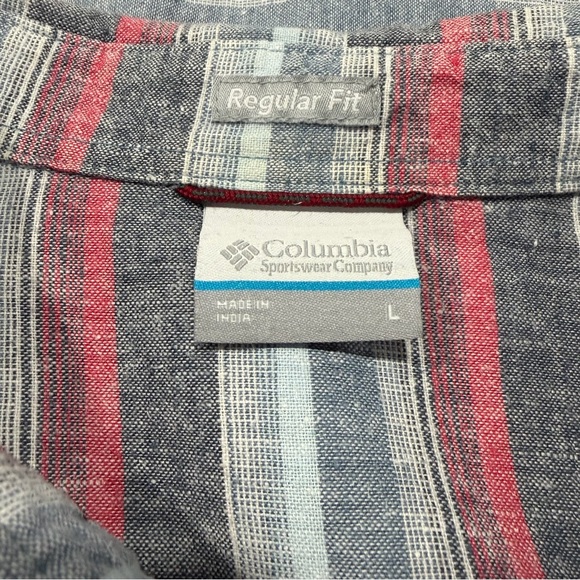Columbia Men's Casual Short Sleeve Striped Button Down Shirt - Picture 7 of 7